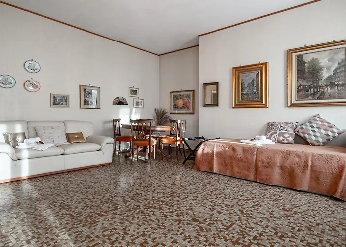 Apartment Guesthost - The Sailor's Terrace - Cozy Apt!