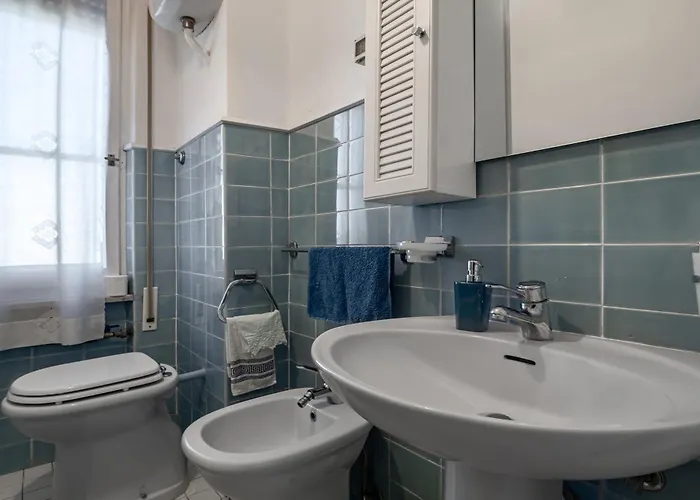 Guesthost - The Sailor's Terrace - Cozy Apt! * La Spezia