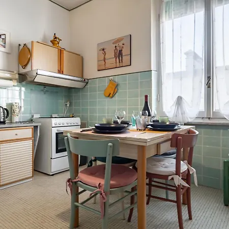 Appartamento Guesthost - The Sailor's Terrace - Cozy Apt! *